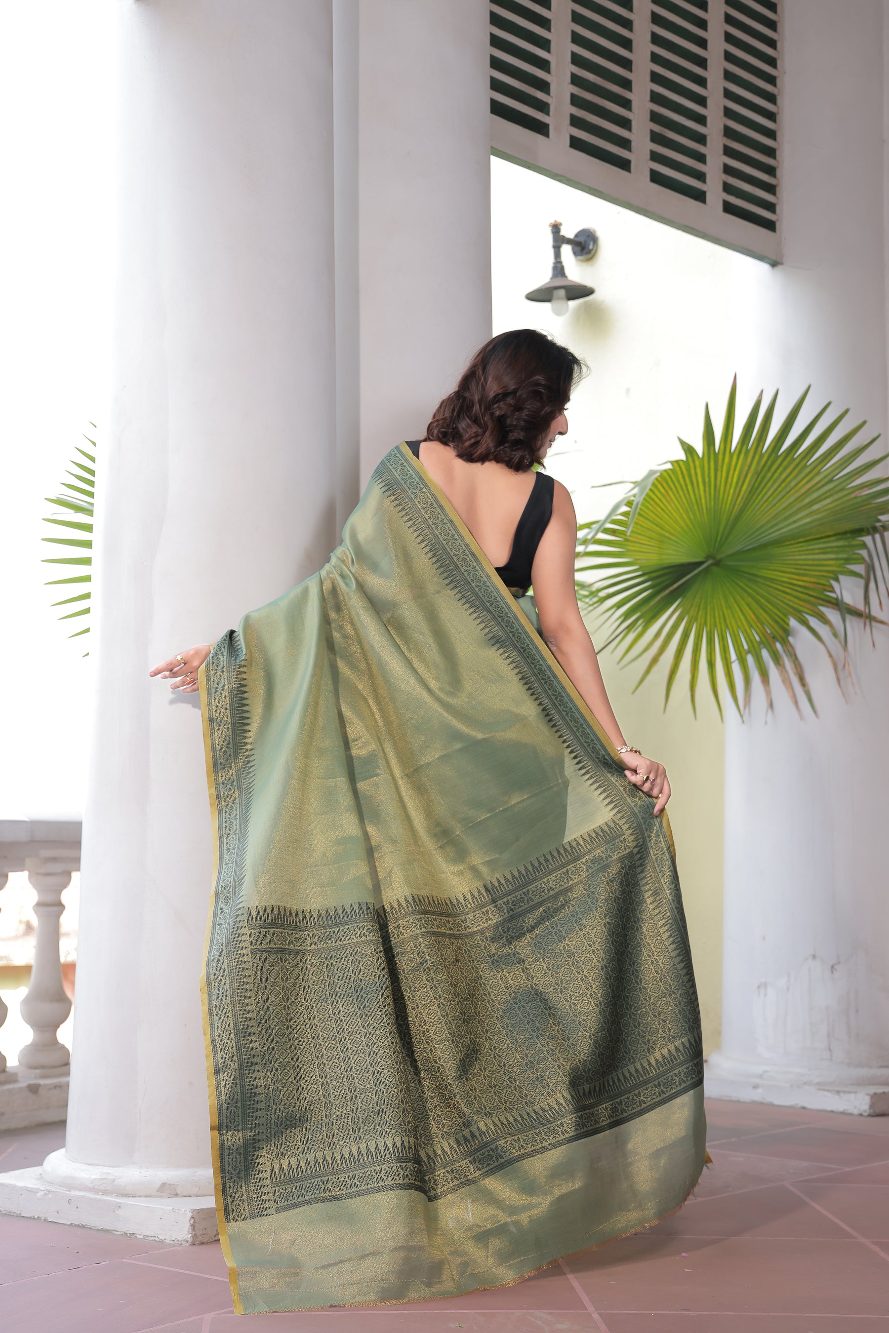 Linen Tissue Silk Saree with Handloom Style Pallu & Weaving Border