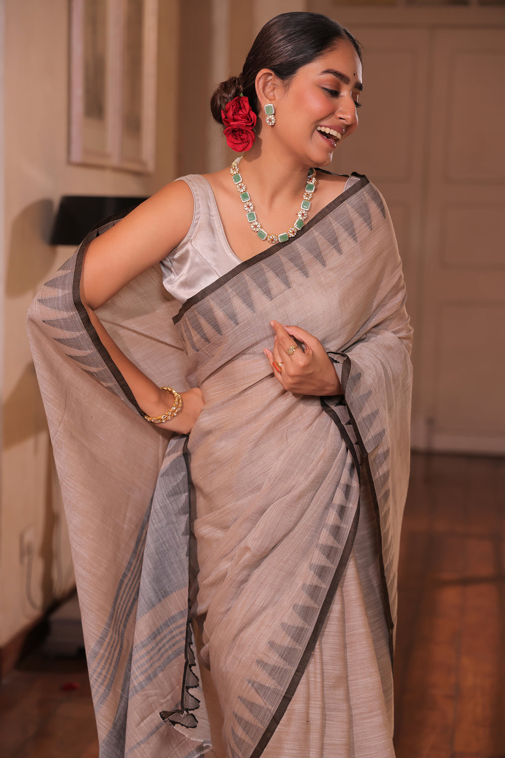Rupashri Pure Linen Saree