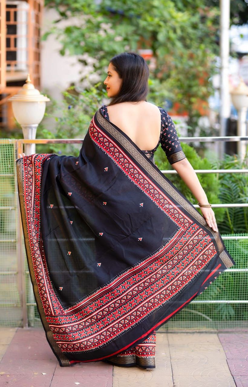 Cotton Crape Pashmina Printed Saree – Black | Soft Cotton Crape with Zari Pattu Border & Running Printed Blouse | Best Seller