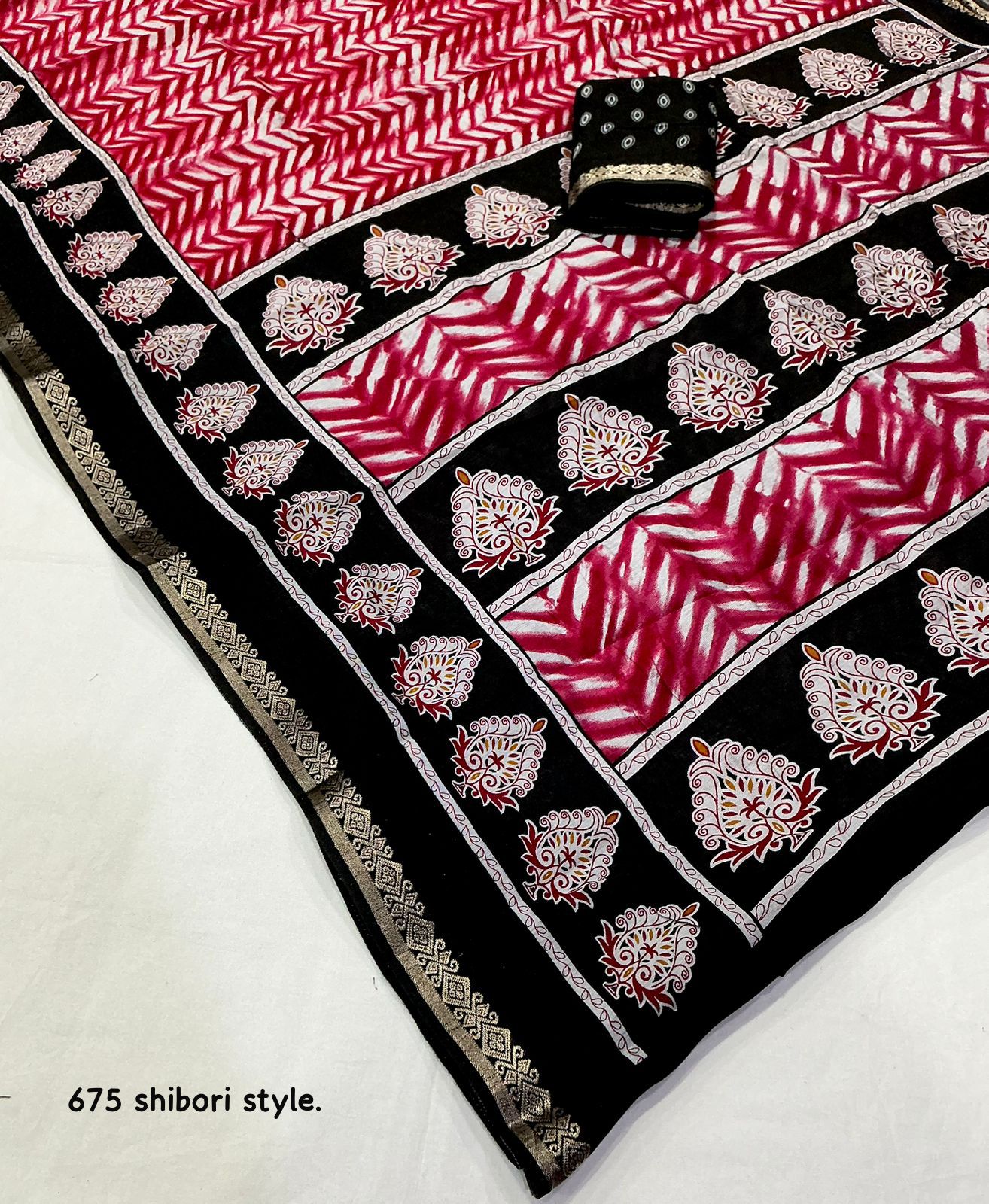 Shibori Style Soft Cotton Printed Saree with Zari Pattu Border & Running Blouse