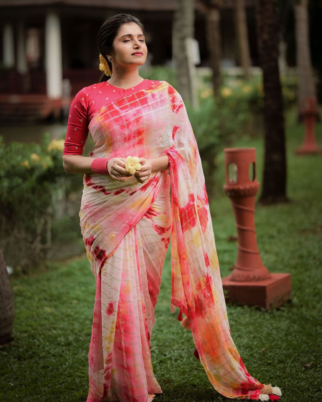 Shibori Chex Pure Georgette Saree | Multicolor Tie-Dye with Zari Woven Chex & Contrast Phantom Silk Embroidered Blouse