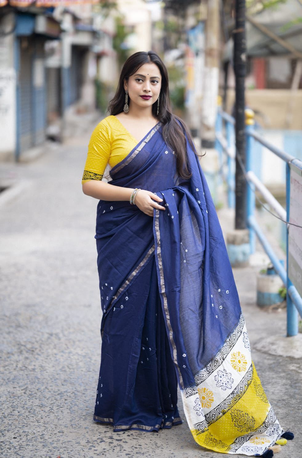 Handcrafted Bandhani Saree with Artistic Block Prints