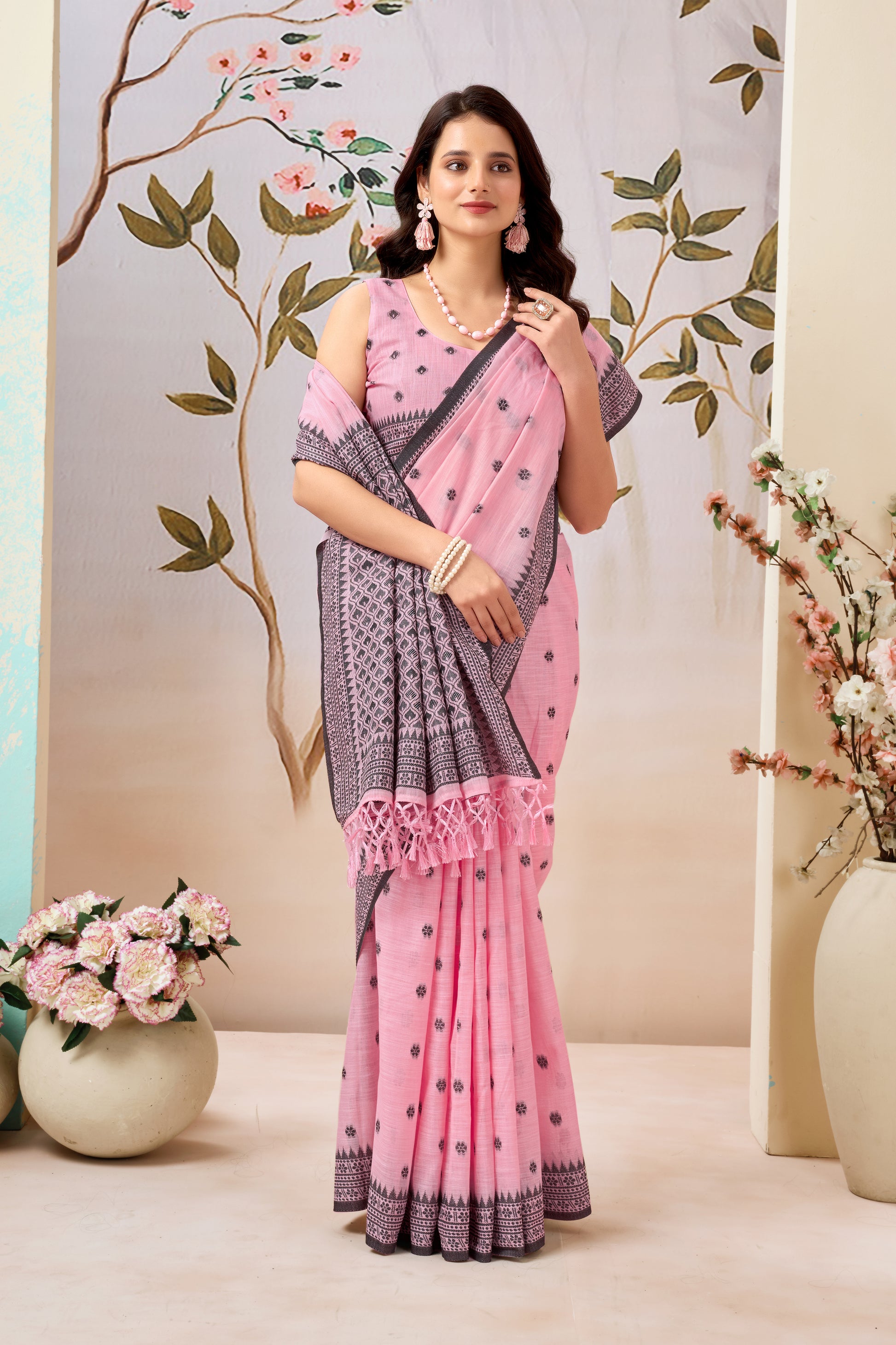 Pure Linen Saree – Effortless Elegance for Everyday Wear