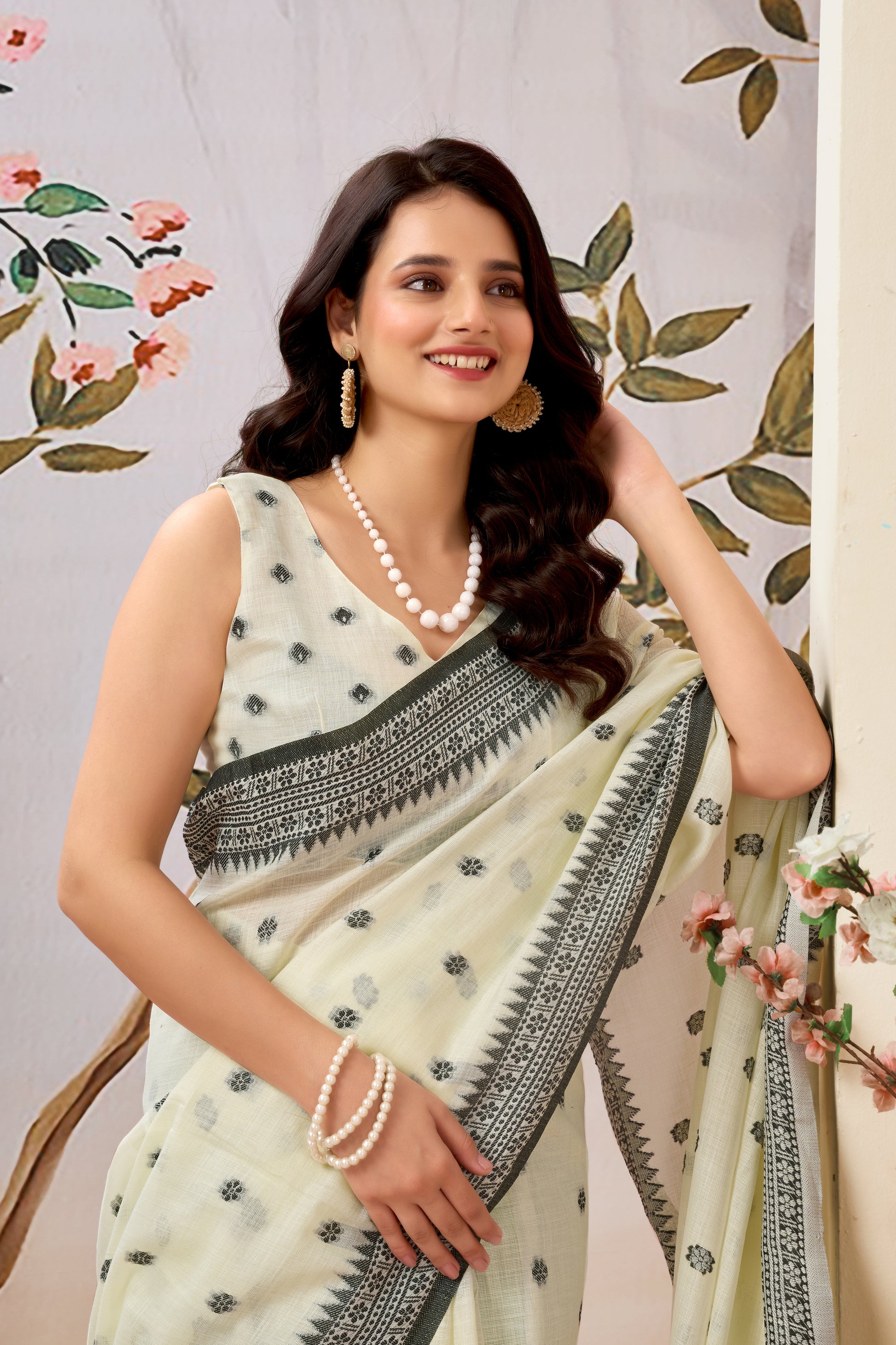 Pure Linen Saree – Effortless Elegance for Everyday Wear