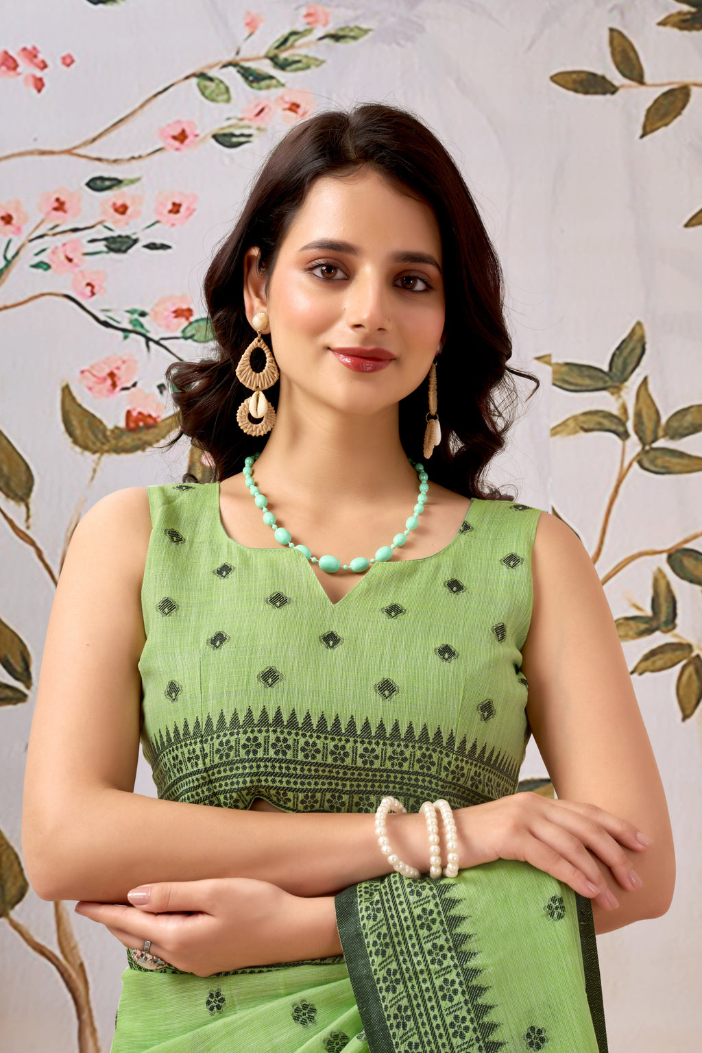 Pure Linen Saree – Effortless Elegance for Everyday Wear