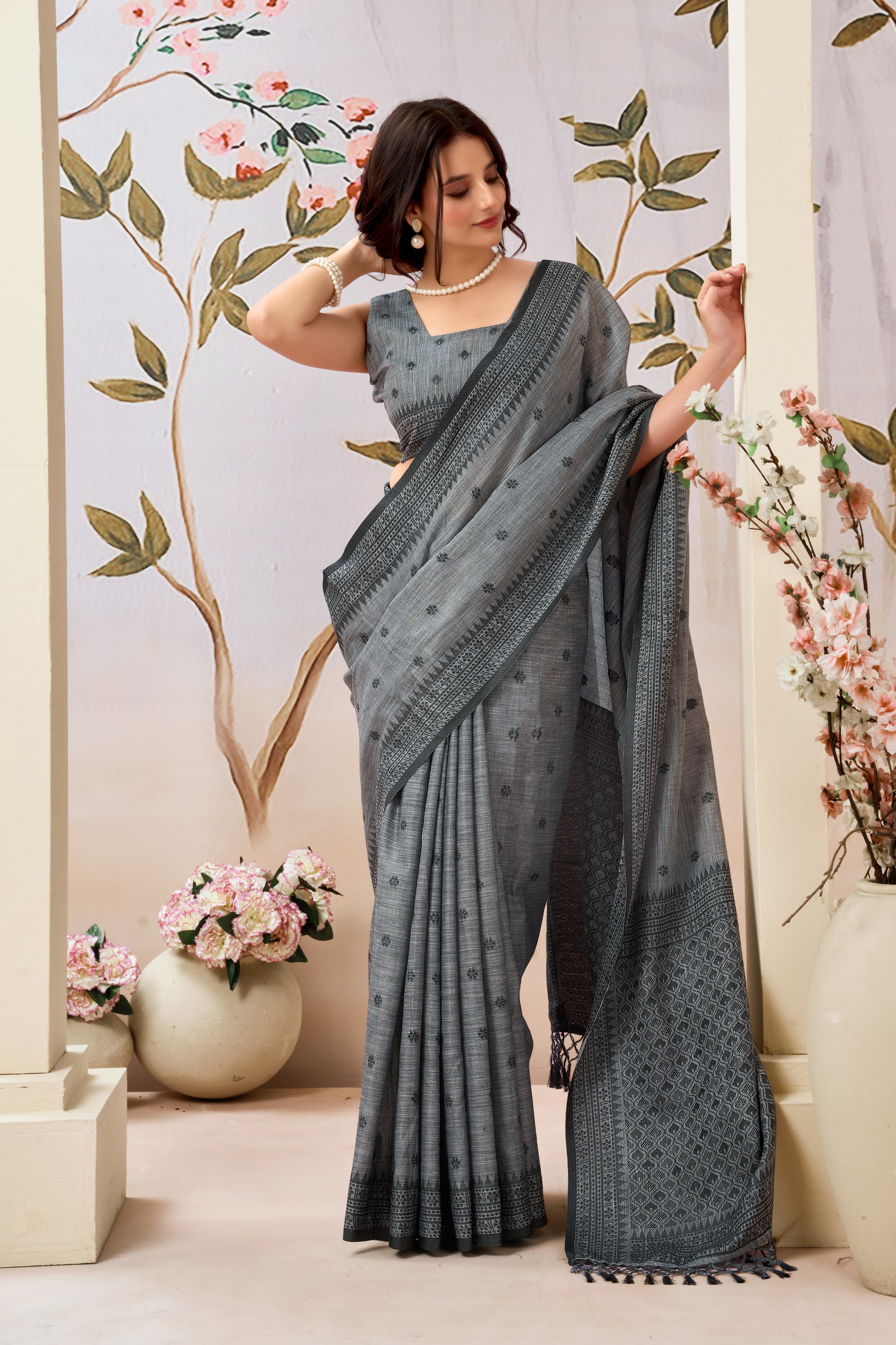 Pure Linen Saree – Effortless Elegance for Everyday Wear