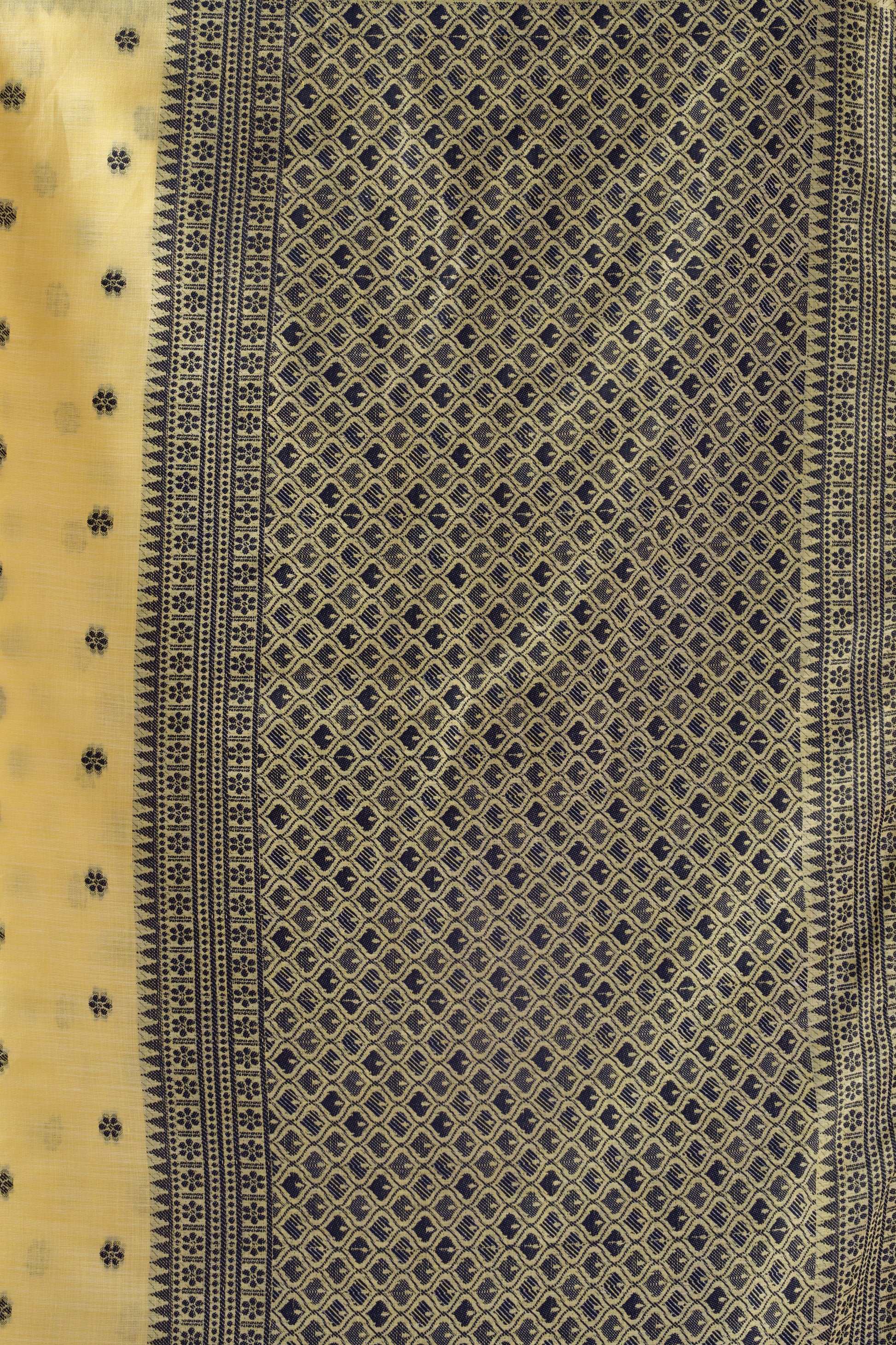 Pure Linen Saree – Effortless Elegance for Everyday Wear