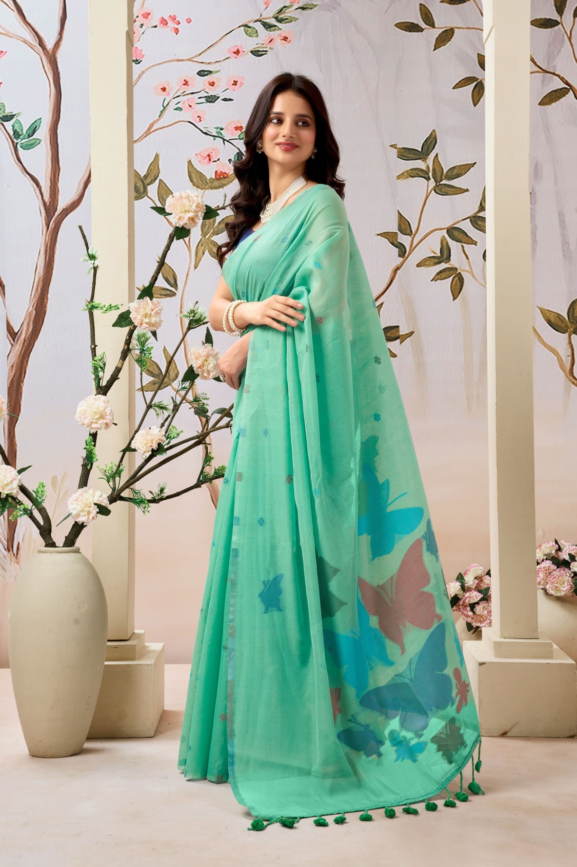 Pure Mul Cotton Handloom Saree with Butterfly Weave