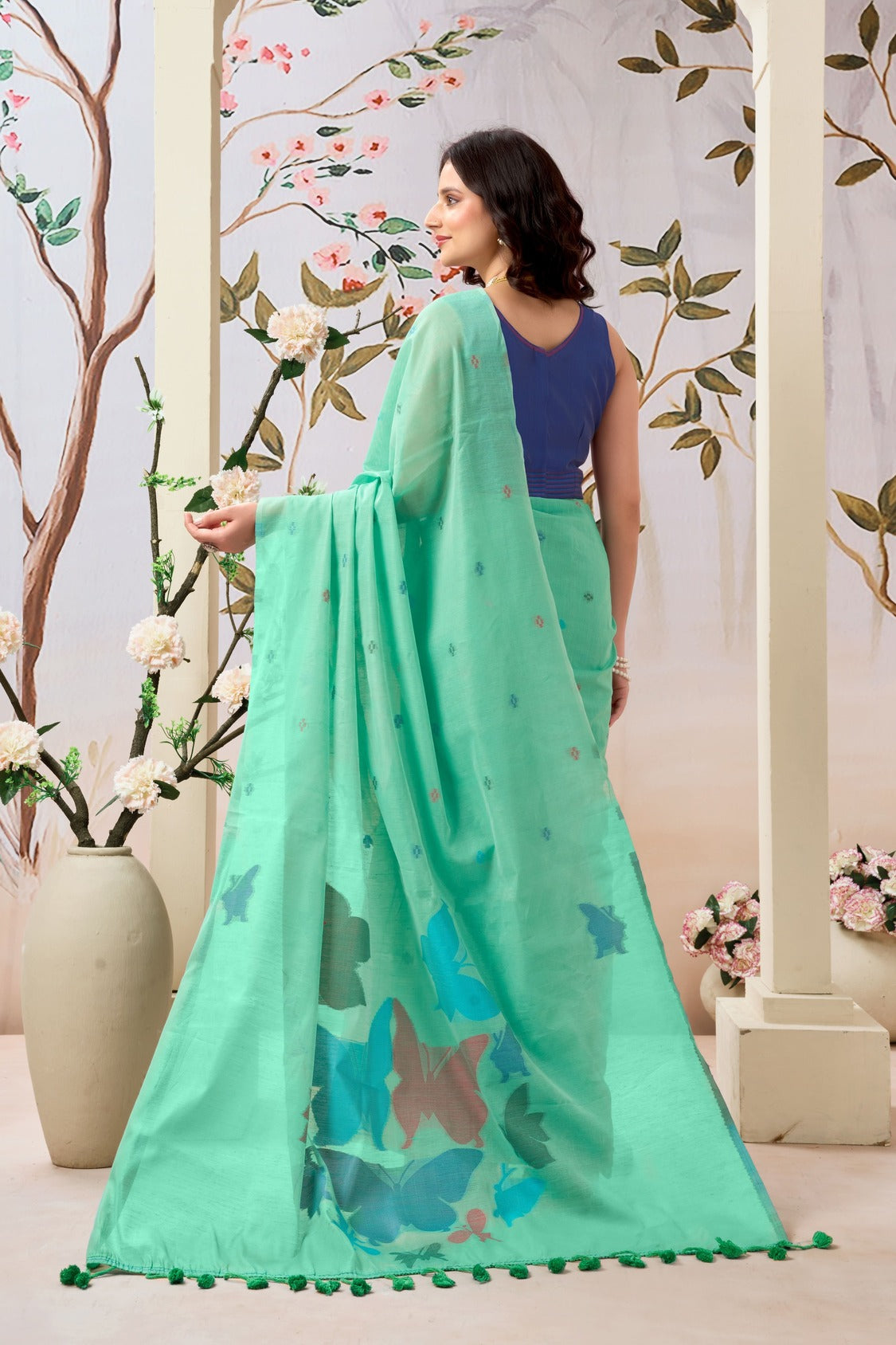 Pure Mul Cotton Handloom Saree with Butterfly Weave