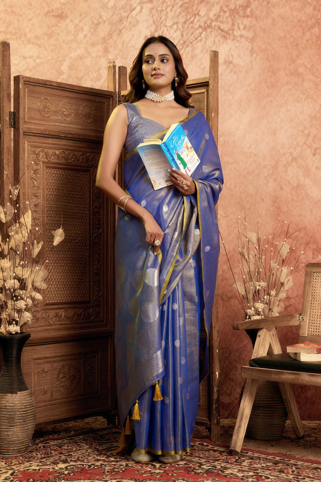 Pure Linen Silk Saree with All-Over Pola Weave & Detailed Pallu Border
