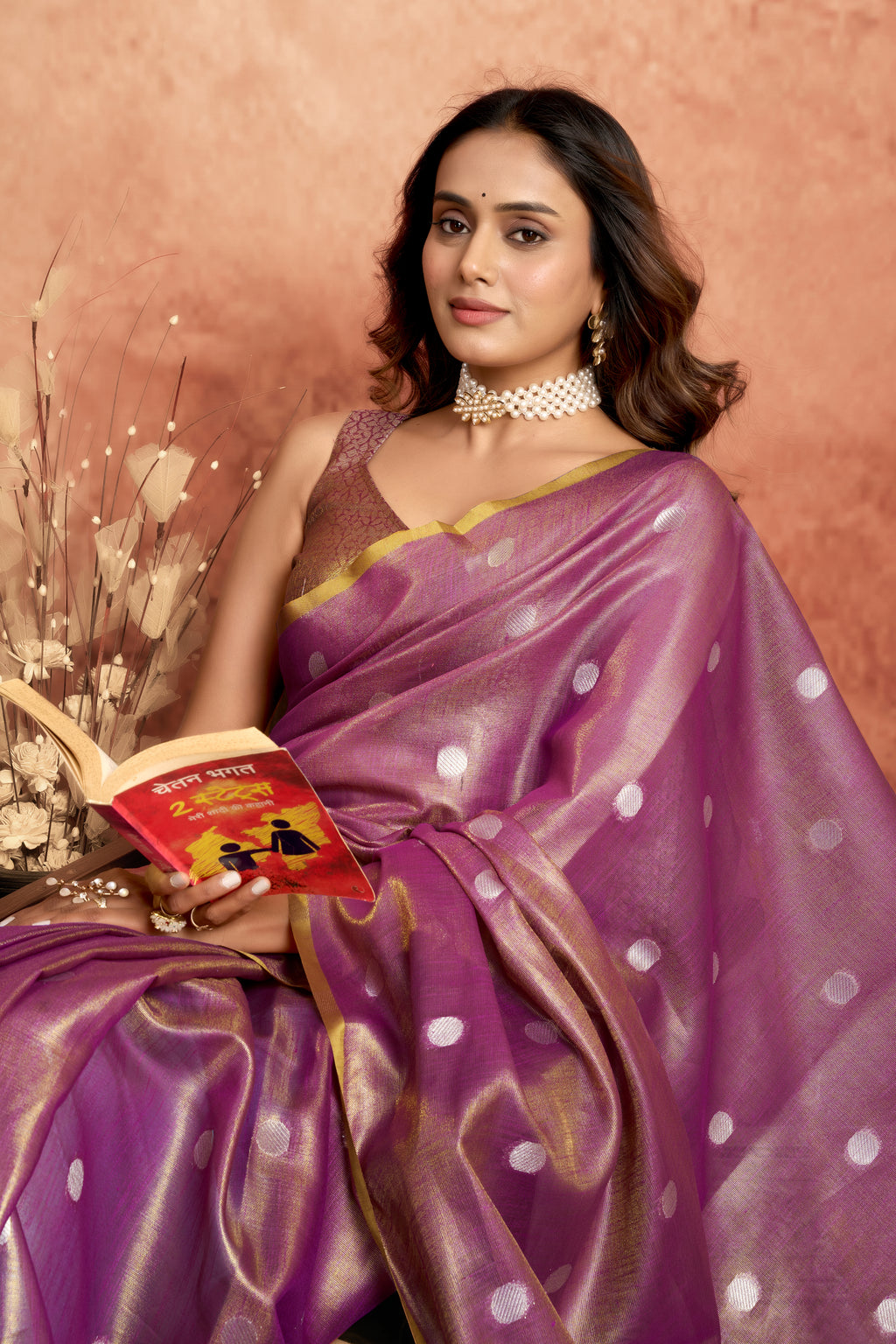 Pure Linen Silk Saree with All-Over Pola Weave & Detailed Pallu Border