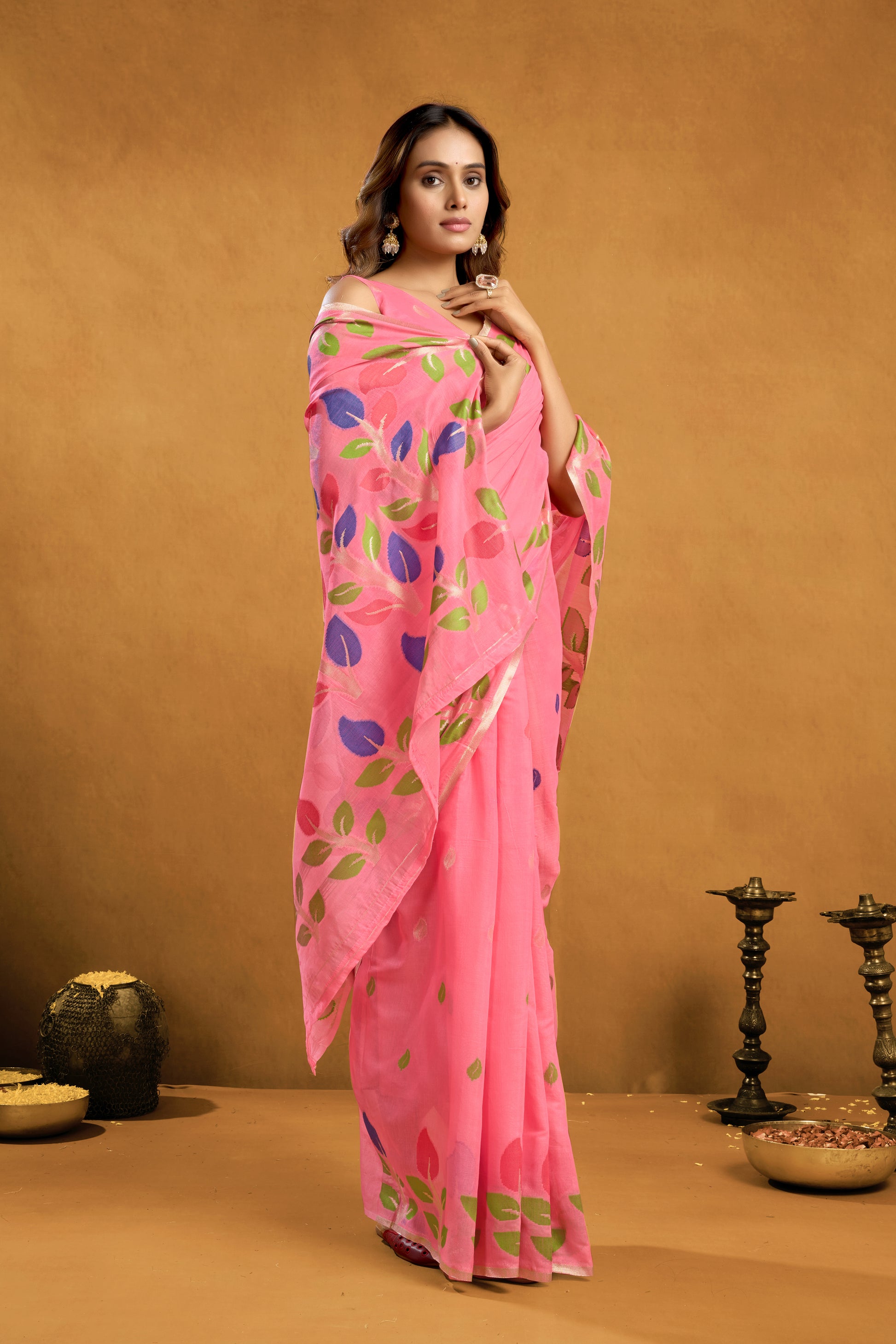 Pure Cotton Spun Floral Jamdani Weave Saree