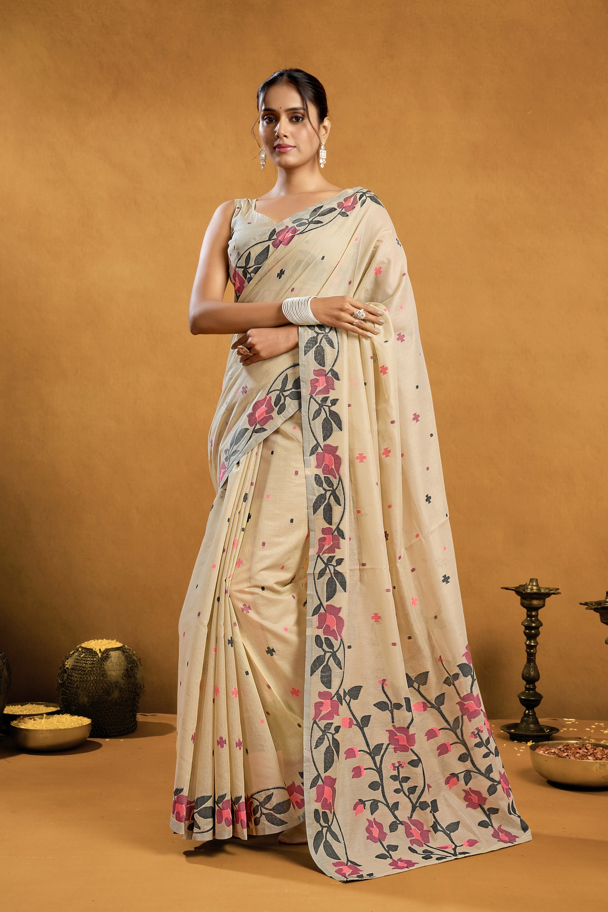 Pure Cotton Spun Floral Jamdani Saree