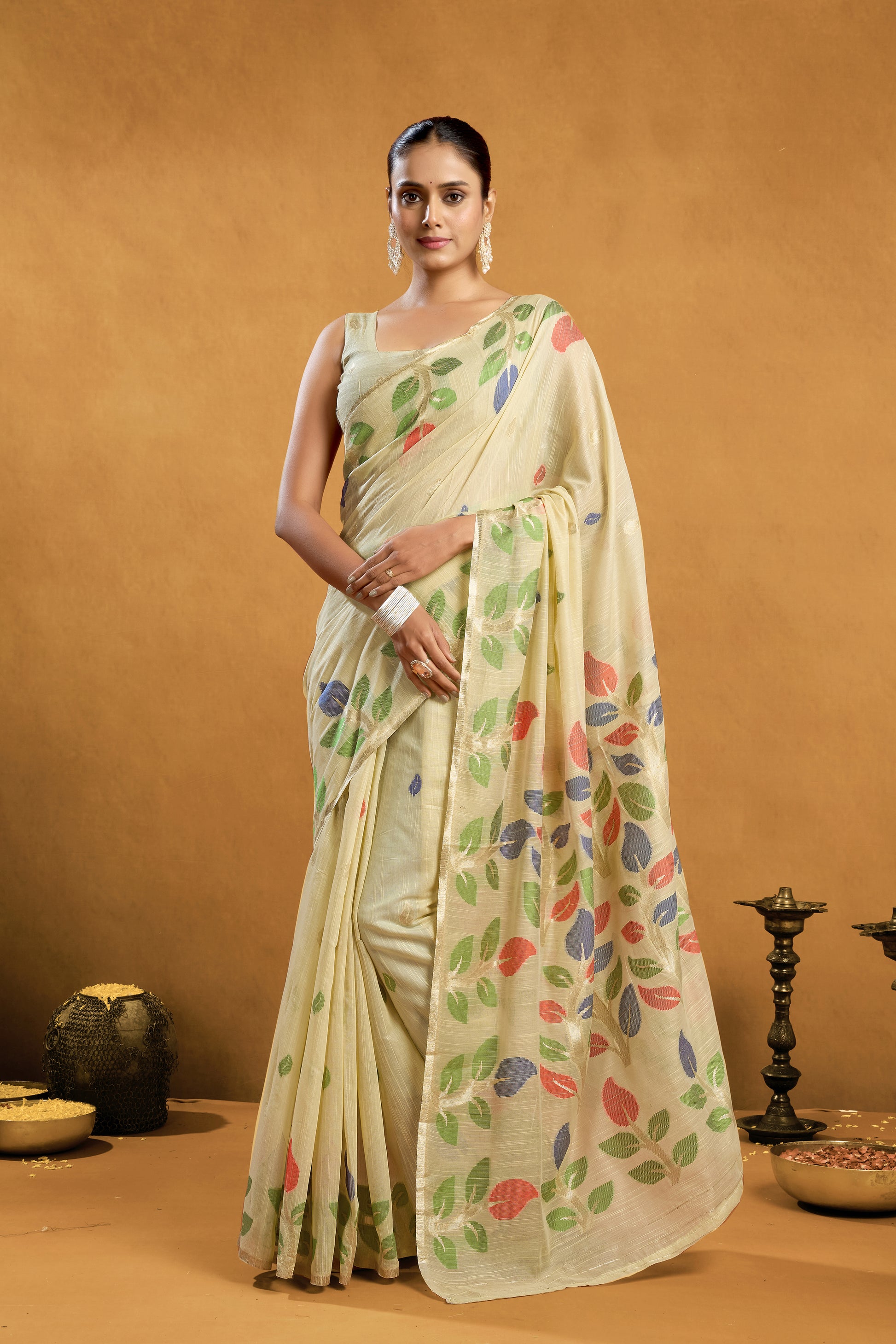 Pure Cotton Spun Floral Jamdani Weave Saree