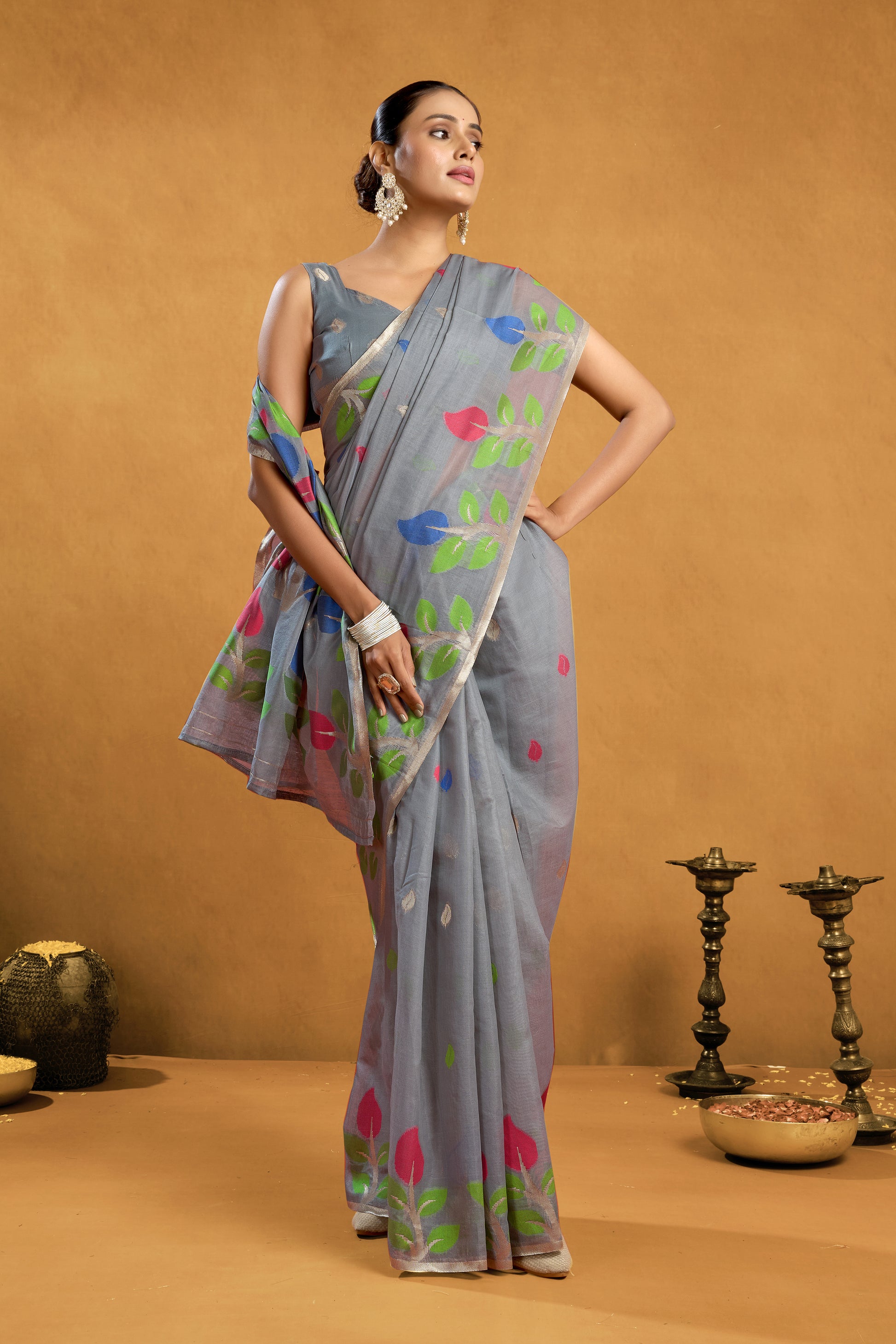 Pure Cotton Spun Floral Jamdani Weave Saree