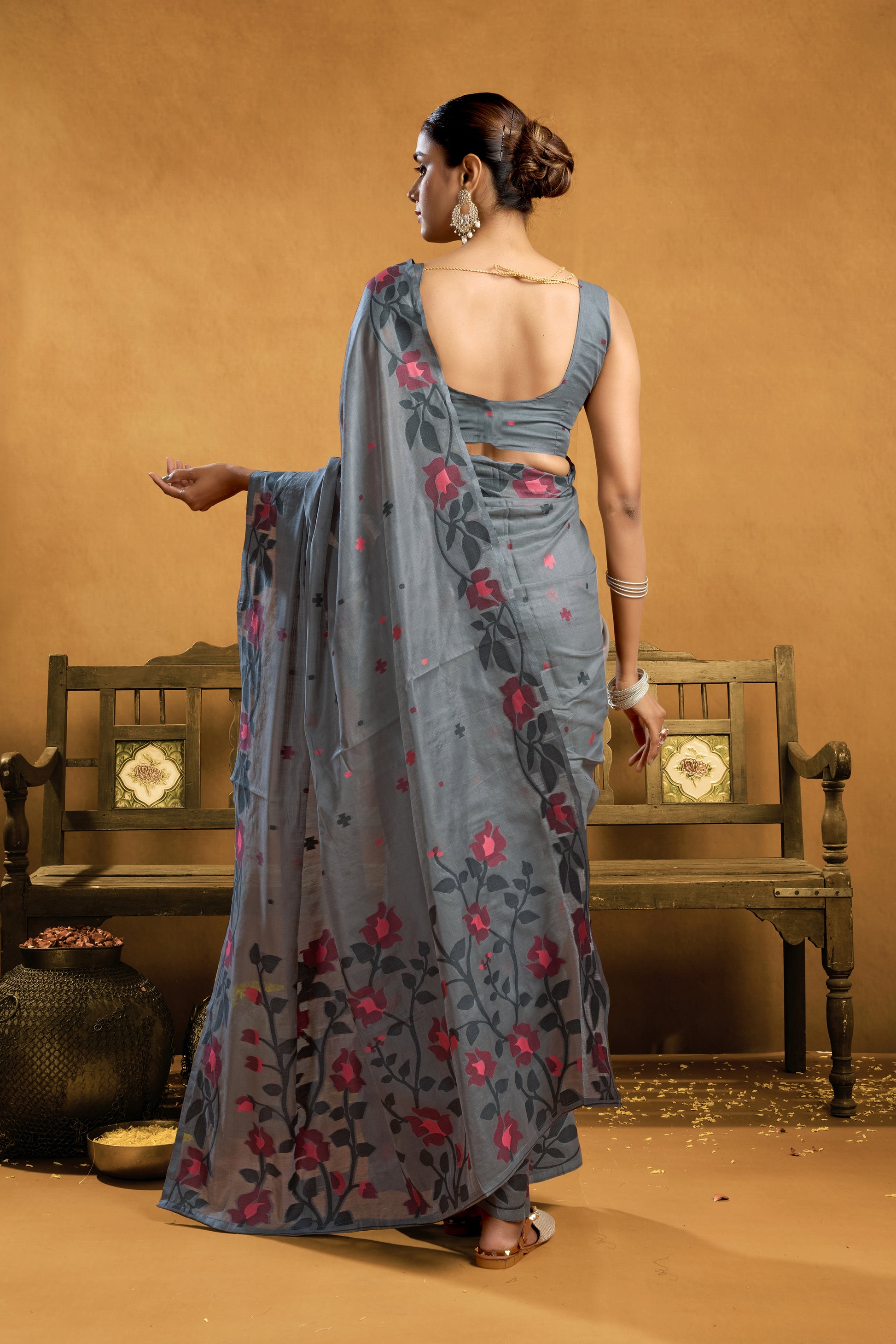 Pure Cotton Spun Floral Jamdani Saree