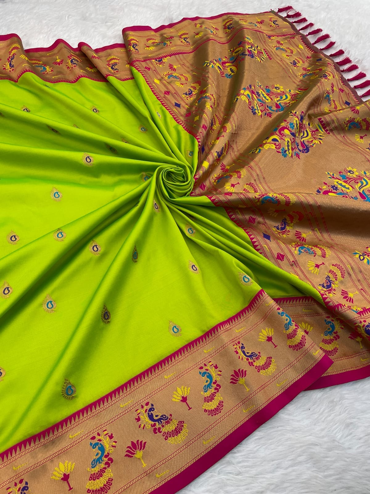 Gayatri Paithani Soft Silk Saree with Meenakari Weave & Brocade Blouse