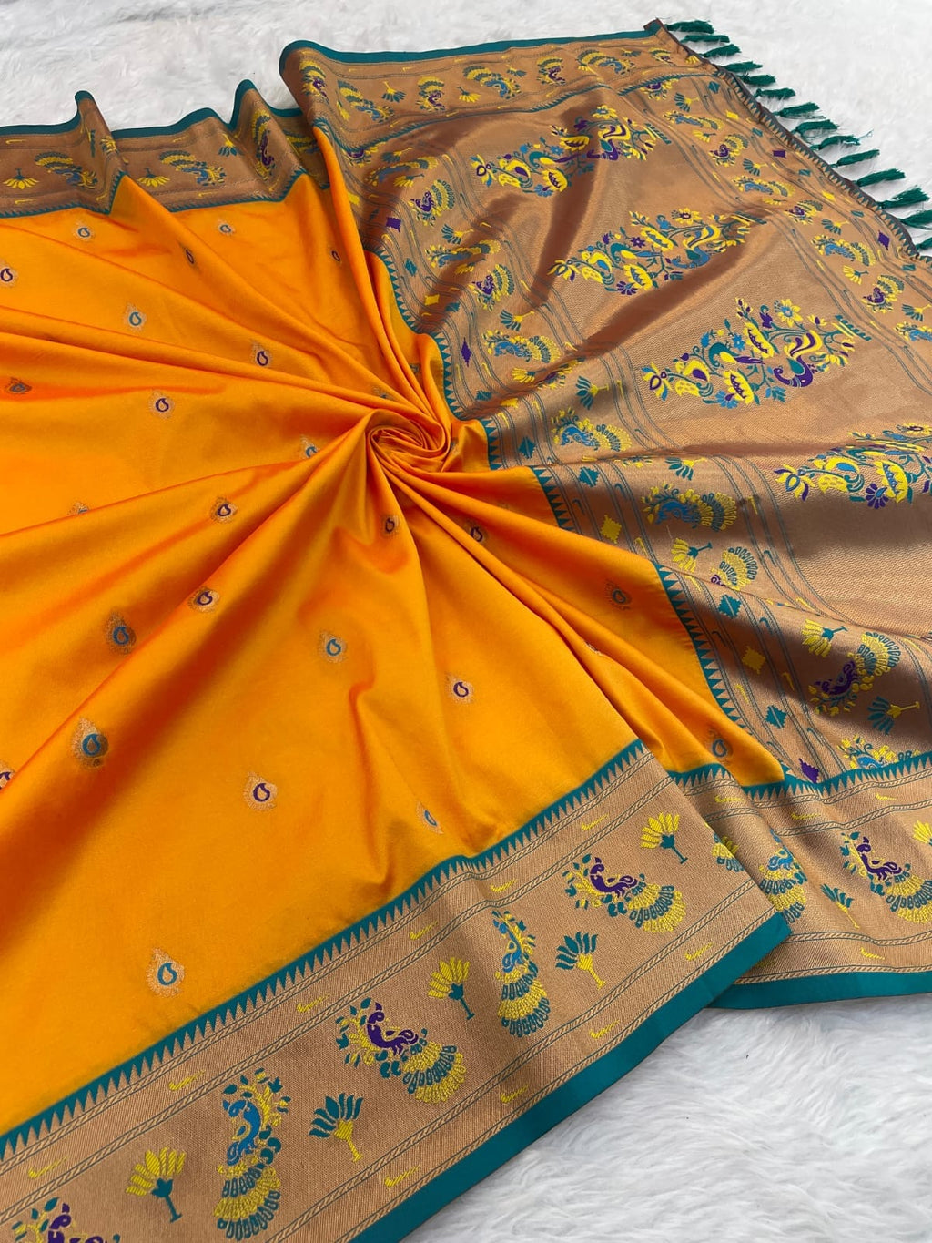 Paithani Soft Silk Saree with Meenakari Weave & Brocade Blouse