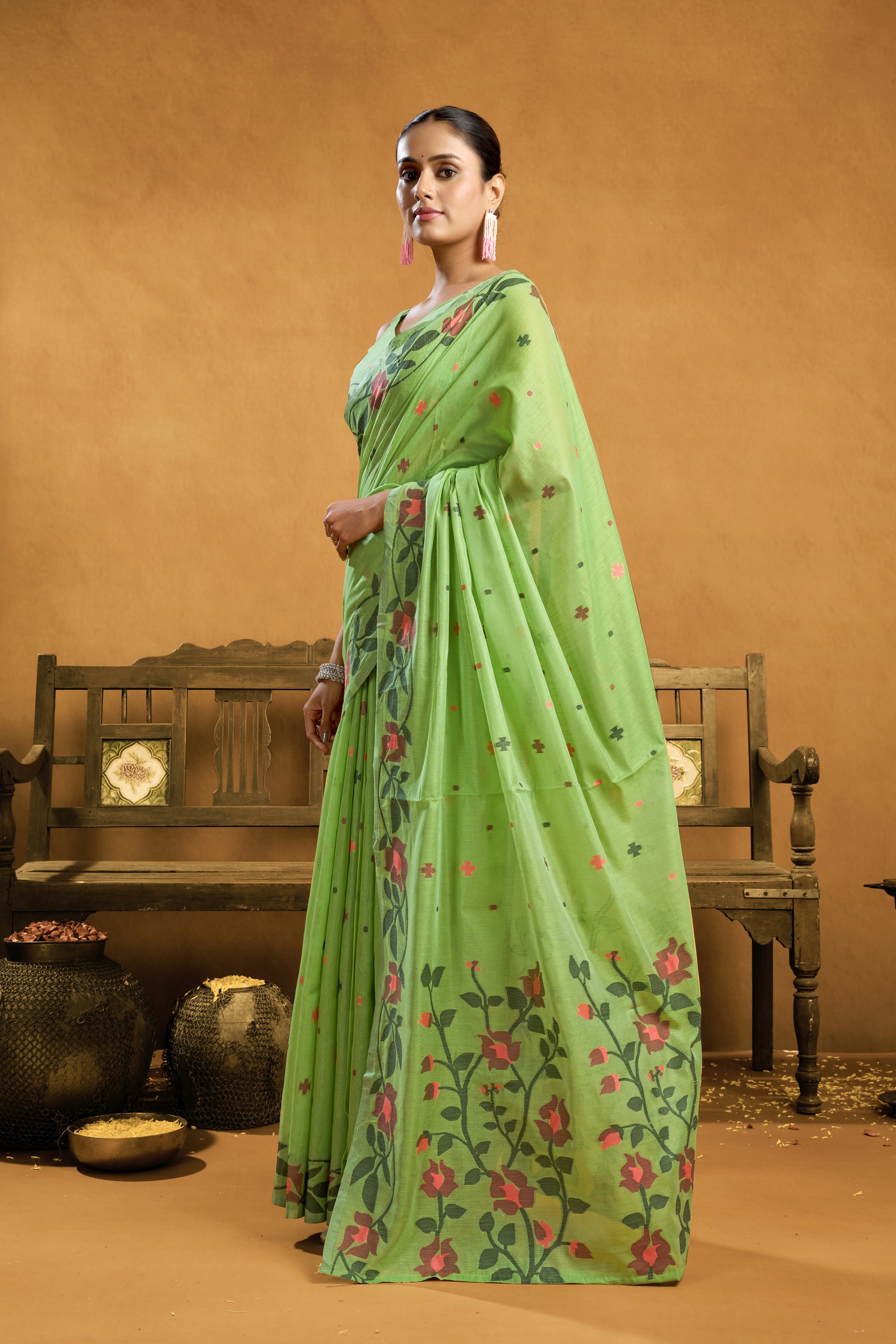 Pure Cotton Spun Floral Jamdani Saree