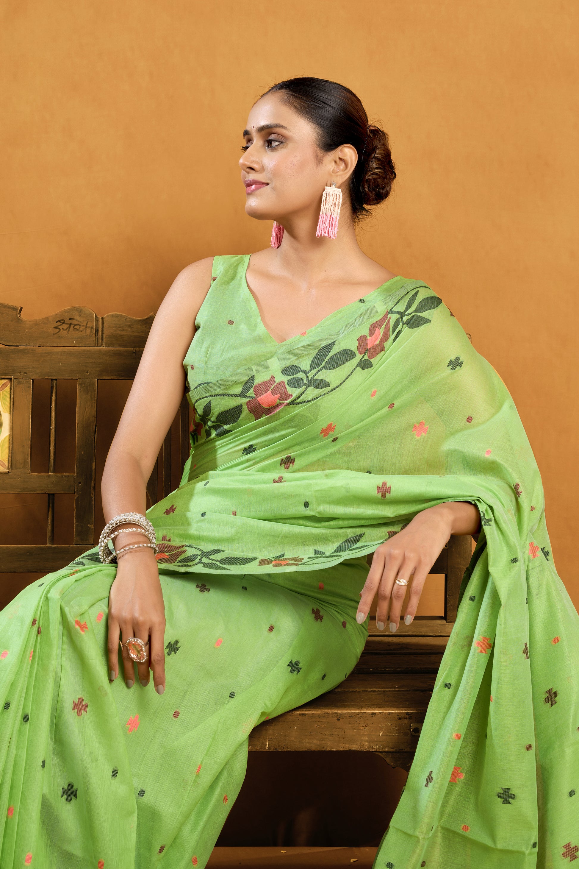 Pure Cotton Spun Floral Jamdani Saree