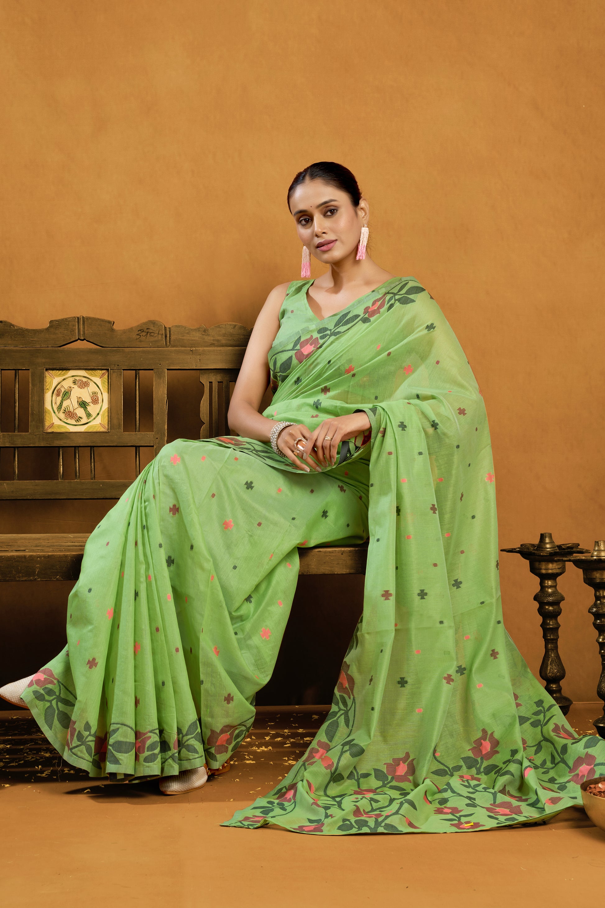Pure Cotton Spun Floral Jamdani Saree