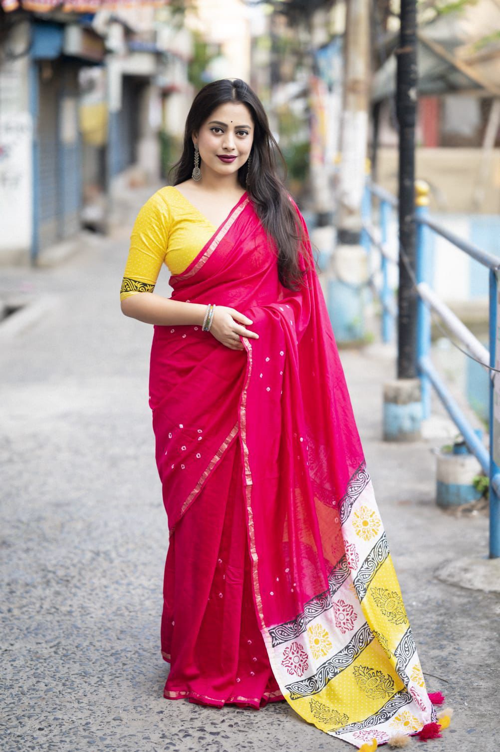 Handcrafted Bandhani Saree with Artistic Block Prints