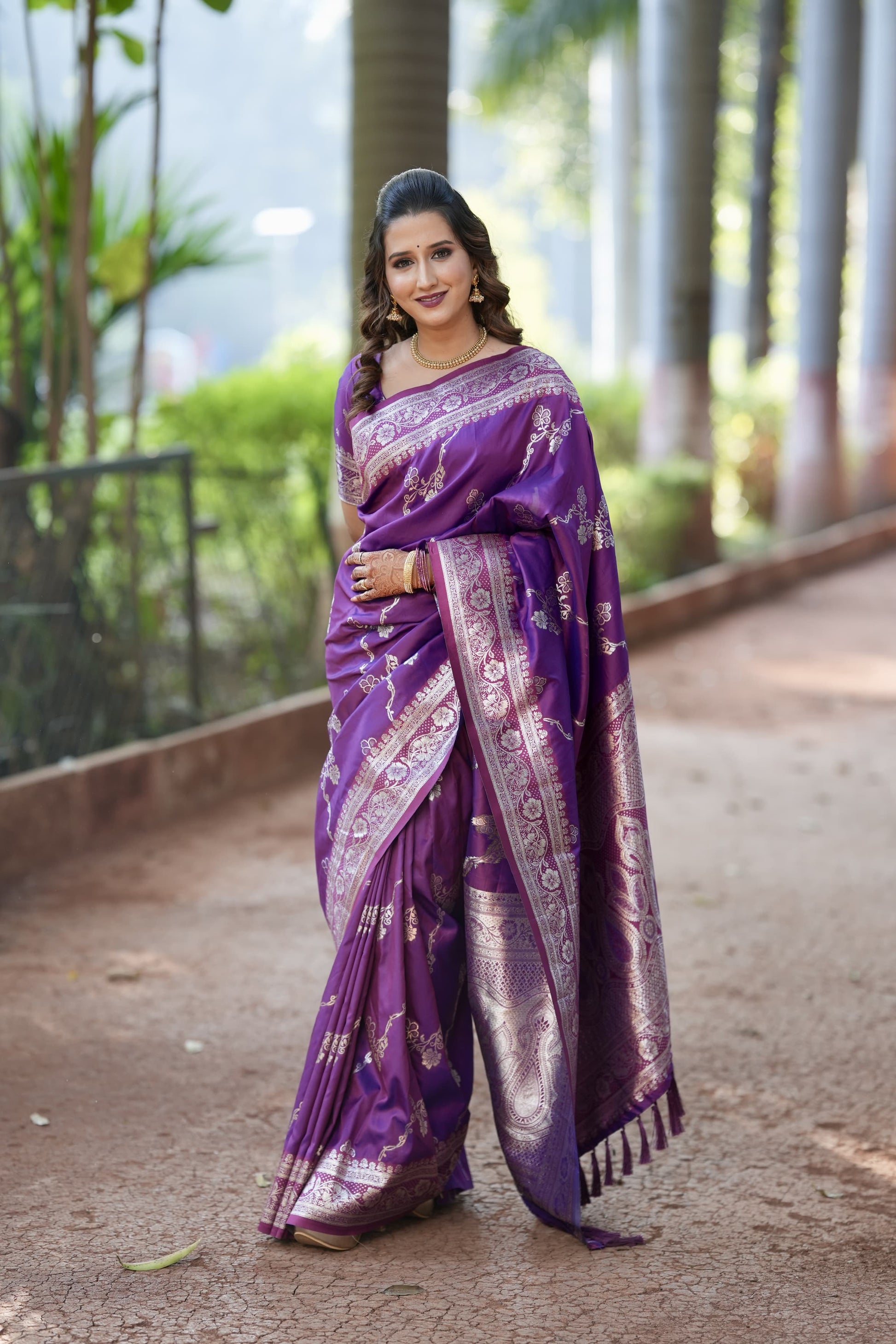 Banarasi Soft Silk Saree with Intricate Silver Zari Jaal & Regal Pallu