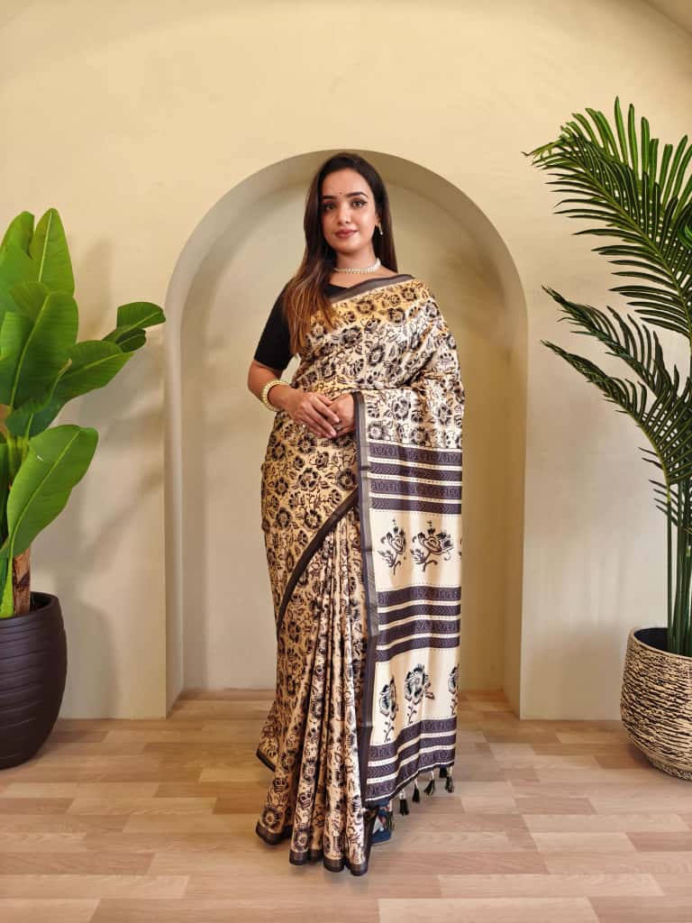 Swaraali Pure Dola Viscose Saree with Digital Print & Zari Patta Border