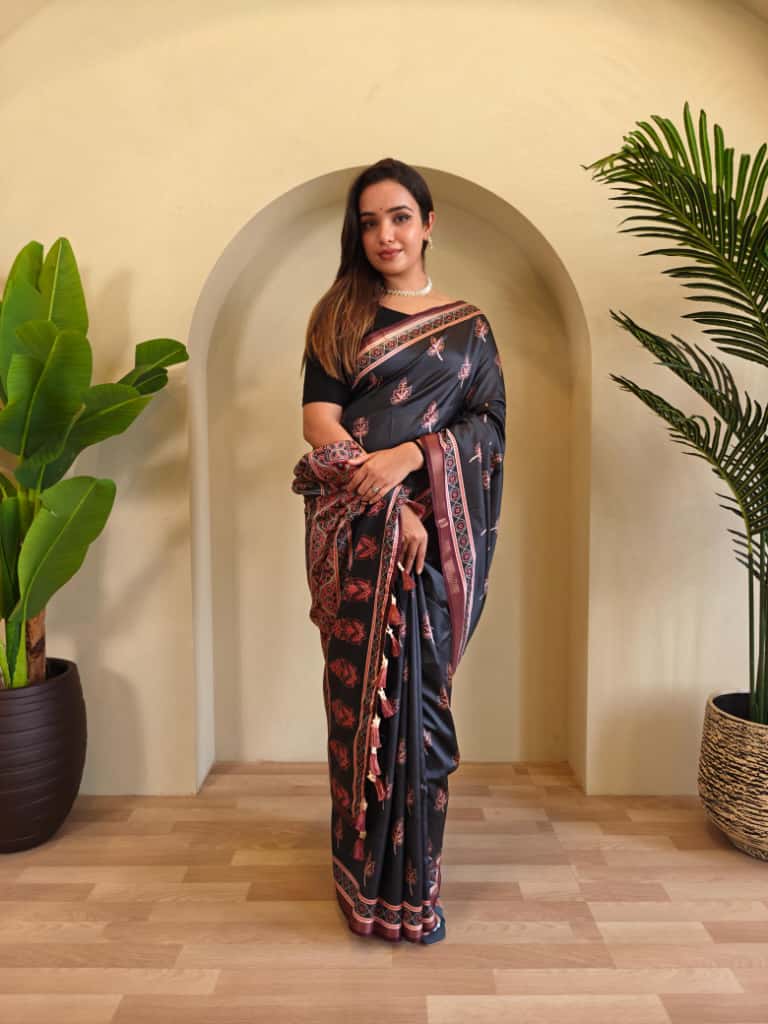 Swaraali Pure Dola Viscose Saree with Digital Print & Zari Patta Border