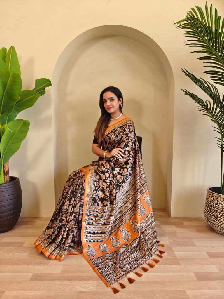 Swaraali Pure Dola Viscose Saree with Digital Print & Zari Patta Border