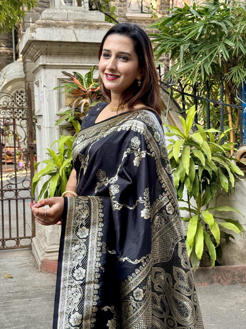 Banarasi Soft Silk Saree with Intricate Silver Zari Jaal & Regal Pallu