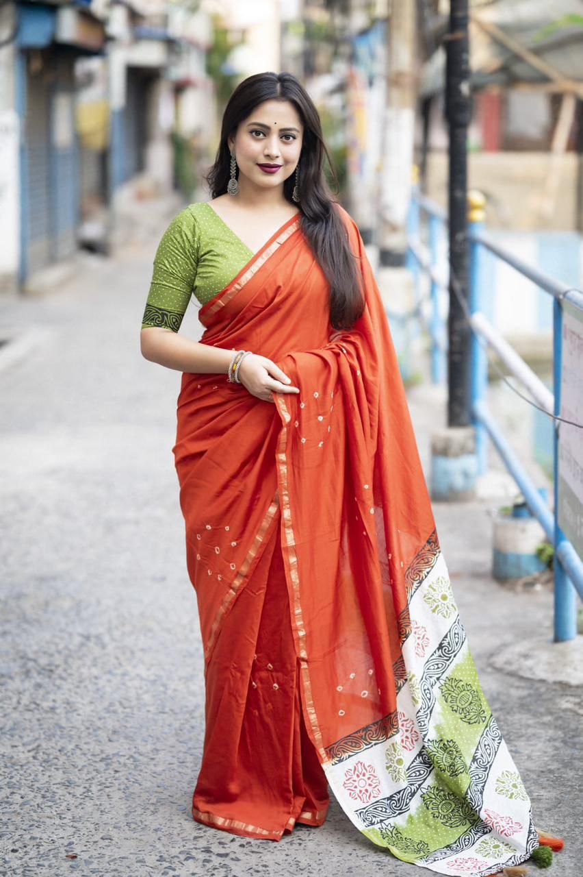 Handcrafted Bandhani Saree with Artistic Block Prints